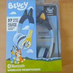 🎧 Bluey Bluetooth wireless headphones unopened 🎧